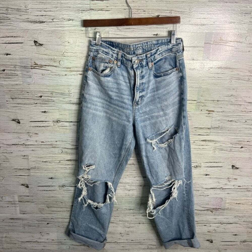 American Eagle Curvy 90s Straight Stretch Distressed Jeans Size 6